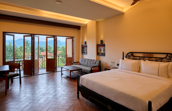 Rooms & Suites